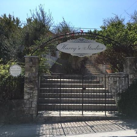 Harry'S Studios 1 Gaios Exterior photo